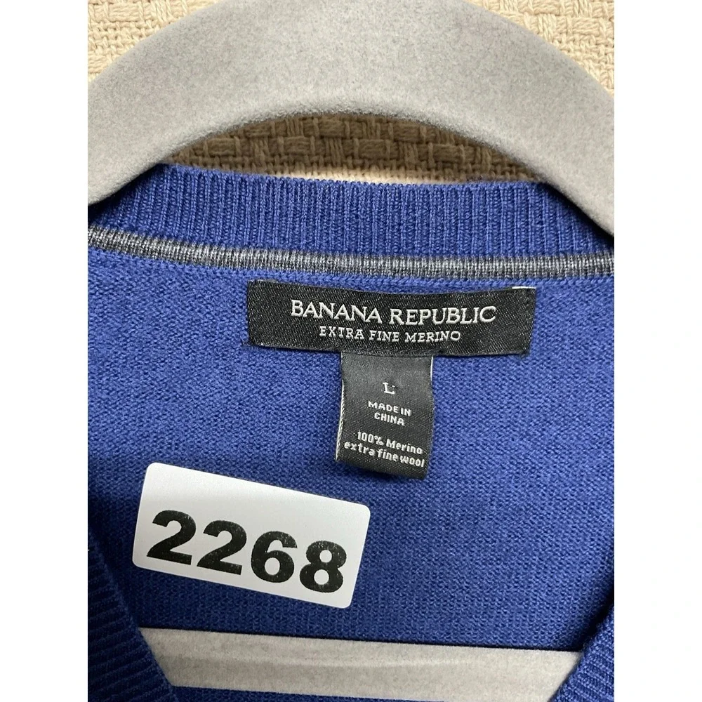 BANANA‎ REPUBLIC SWEATER MENS Large BLUE ARGYLE V-NECK 100% MERINO WOOL